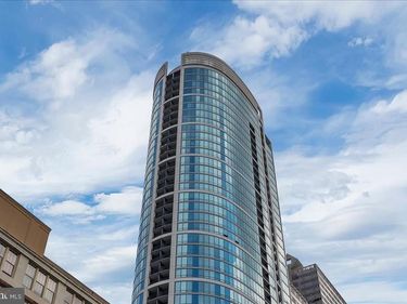 2101 00 MARKET STREET, Unit 3705, PHILADELPHIA, PA 19103