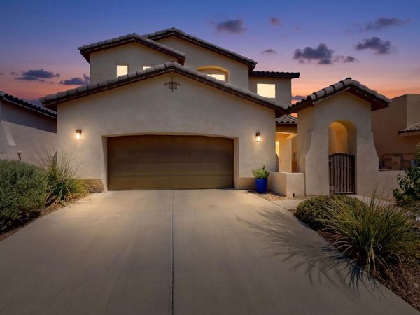 7305 Valle Jardin Lane NW, Albuquerque, NM 87114