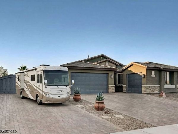 10430 W Amulet Ridge Court, Las Vegas, NV 89149