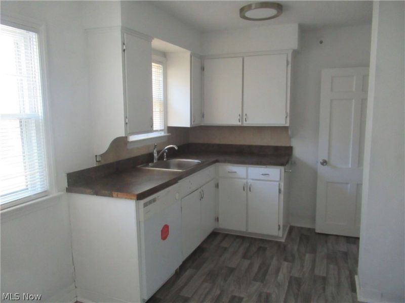 5095 Edenhurst Road, Lyndhurst, OH 44124 Photo 7