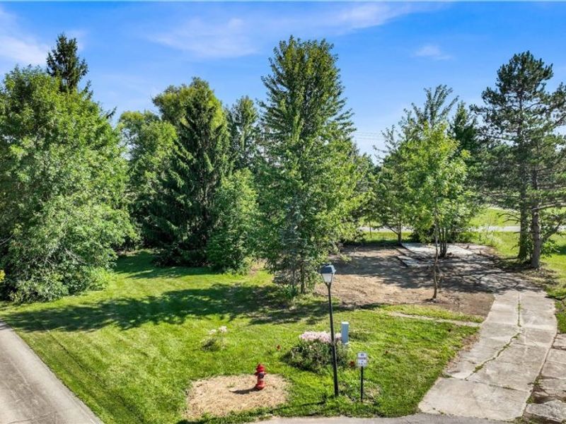 468 Stallion Court , Lagrange, OH 44050 Photo 22