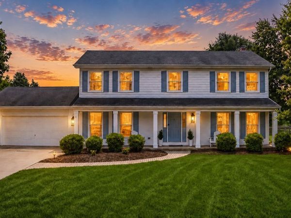 40W679 White Fence Way , St. Charles, IL 60175