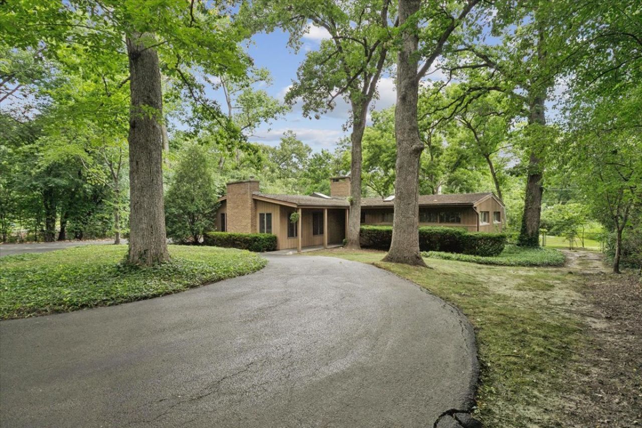1161 Valley Road, Lake Forest, IL 60045 Main Photo