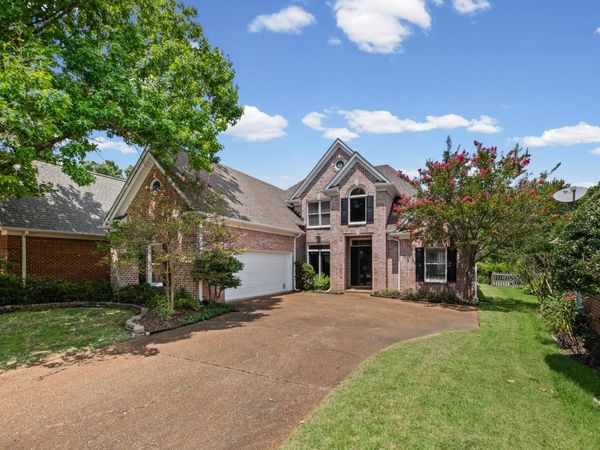 8454 STEINERBRIDGE LN, Germantown, TN 38139