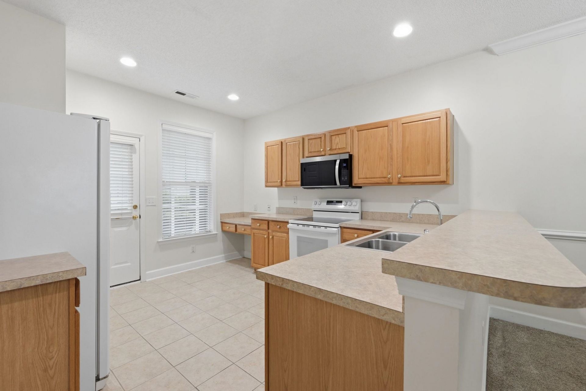 123 Coldstream Cove Loop Photo 16