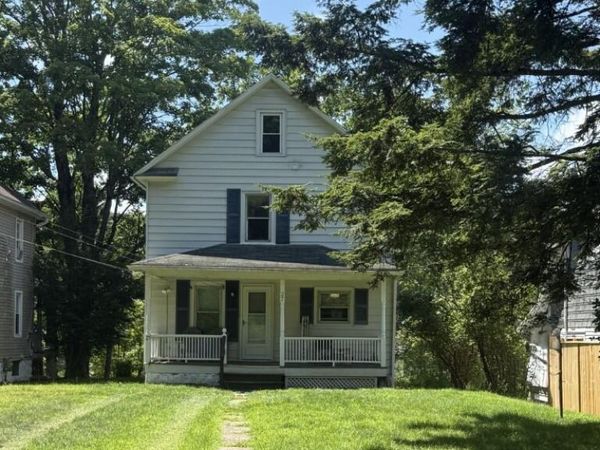 27 Shaver Avenue, Shavertown, PA 18708