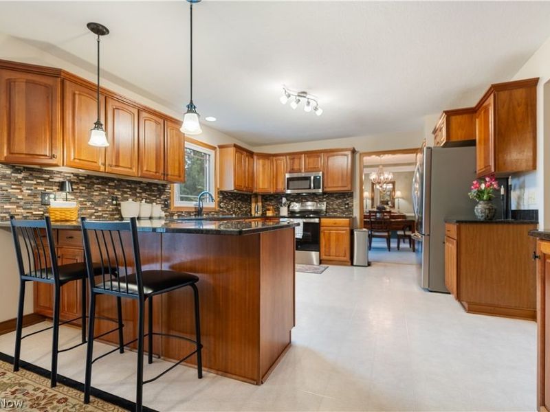6633 Olde Stone Circle NE, Canton, OH 44721 Photo 26