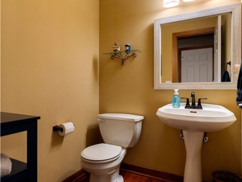 6633 Olde Stone Circle NE, Canton, OH 44721 Photo 31