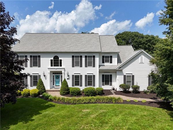 12 Northstone , Pittsford, NY 14534