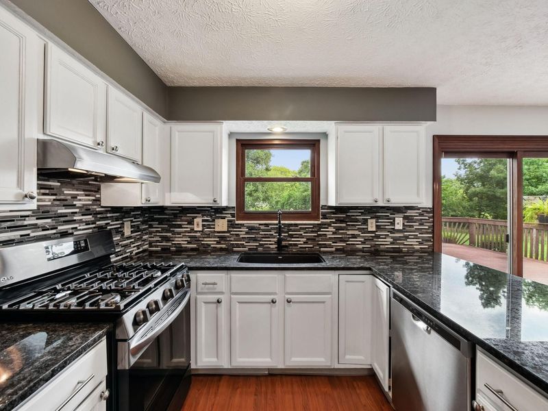 4400 DEVERON Court, Grove City, OH 43123 Photo 14