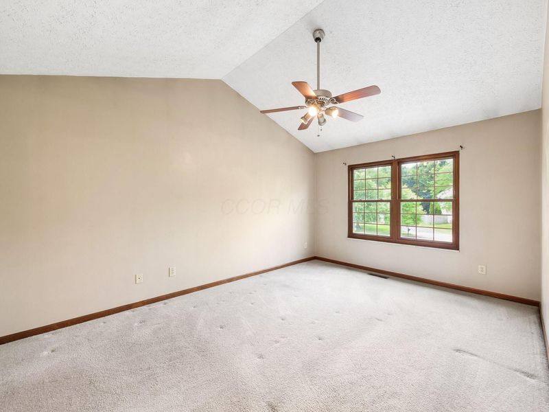 4400 DEVERON Court, Grove City, OH 43123 Photo 22