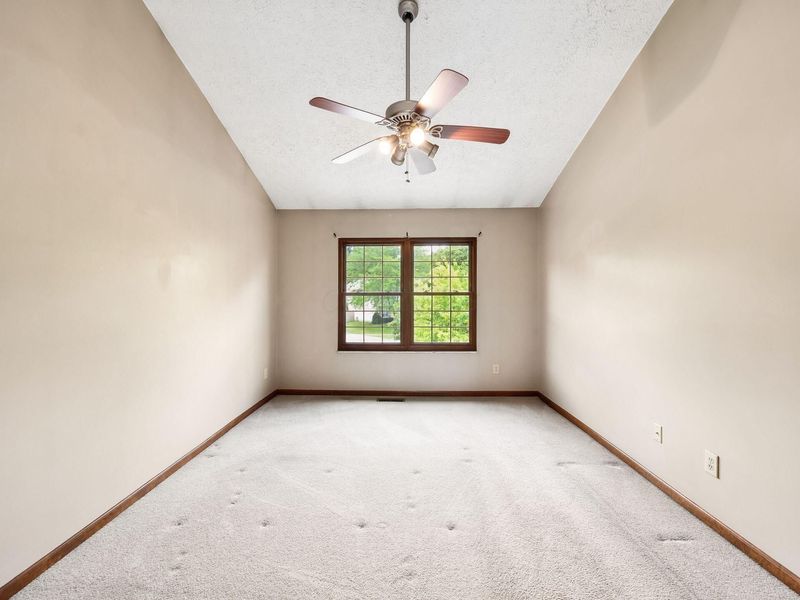 4400 DEVERON Court, Grove City, OH 43123 Photo 23