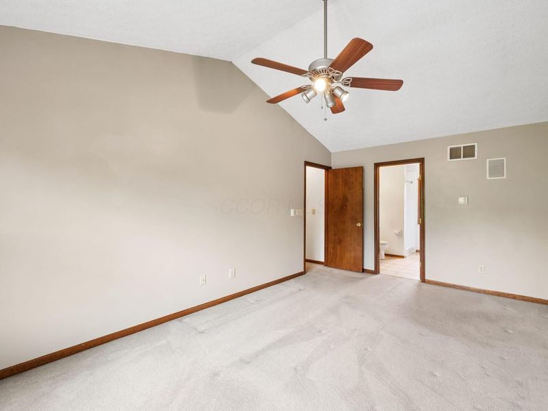 4400 DEVERON Court, Grove City, OH 43123 Photo 24