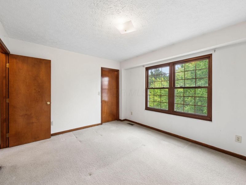 4400 DEVERON Court, Grove City, OH 43123 Photo 33