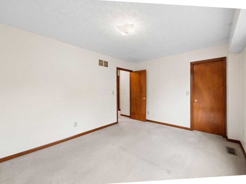 4400 DEVERON Court, Grove City, OH 43123 Photo 34