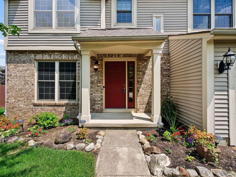 4400 DEVERON Court, Grove City, OH 43123 Photo 4