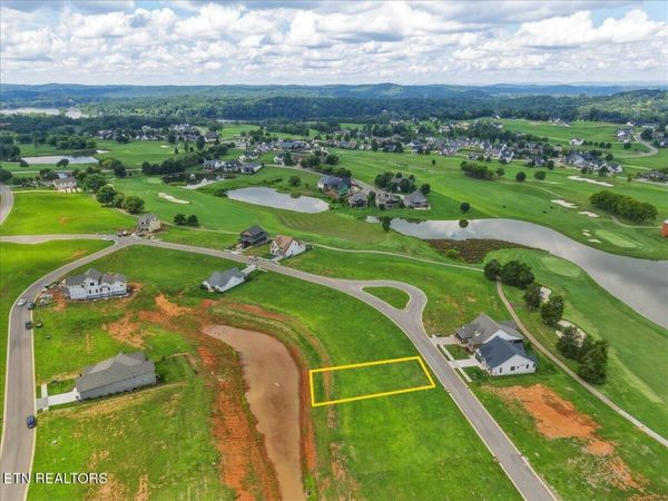 652 Black Bear Circle, Loudon, TN 37774