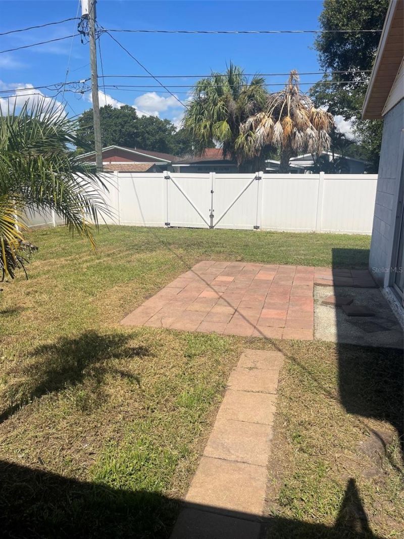 501 Palm Avenue N, Saint Petersburg, FL 33703 Photo