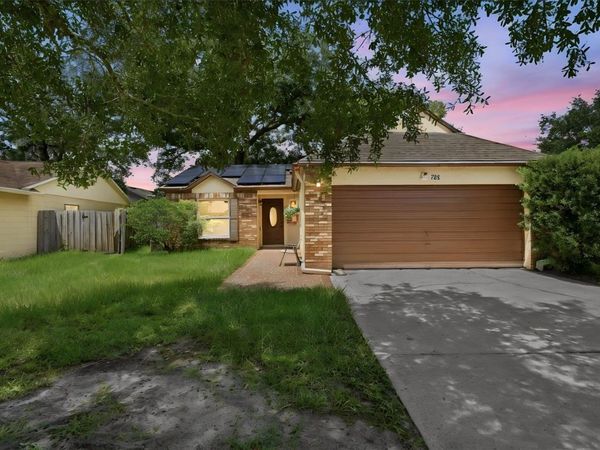 723 OAK MANOR CIRCLE , ORLANDO, FL 32825