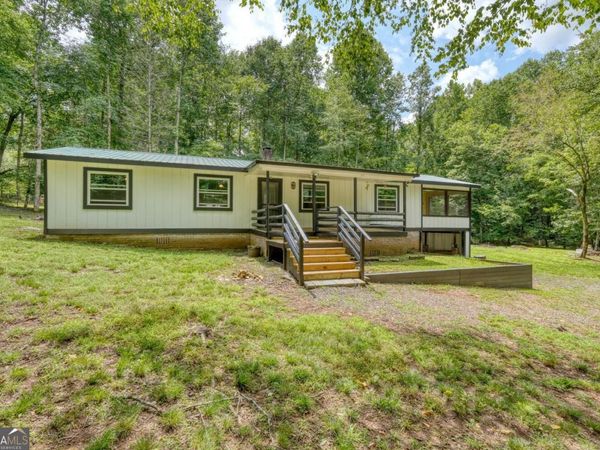 4348 White Oak Drive, Hiawassee, GA 30546