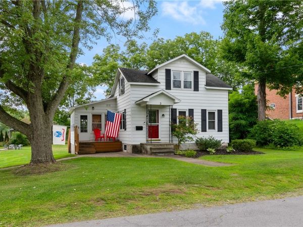 3 Walnut Street S, Waterloo, NY 13165