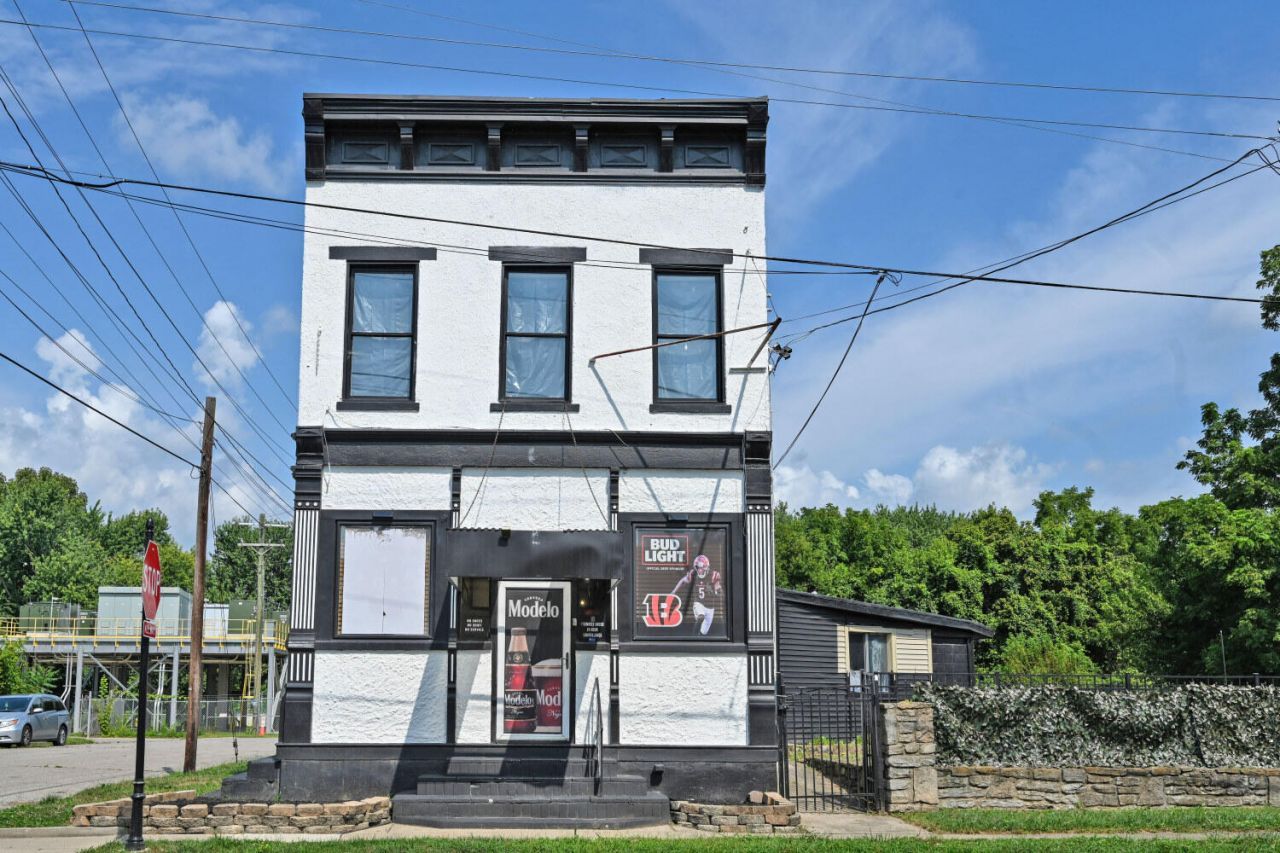 18 Pike Street, Bromley, KY 41016 Main Photo