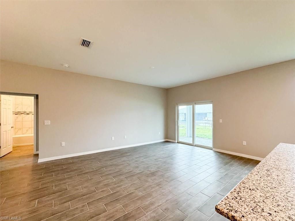 512 NW 25th Ave , Cape Coral, FL 33993 Photo