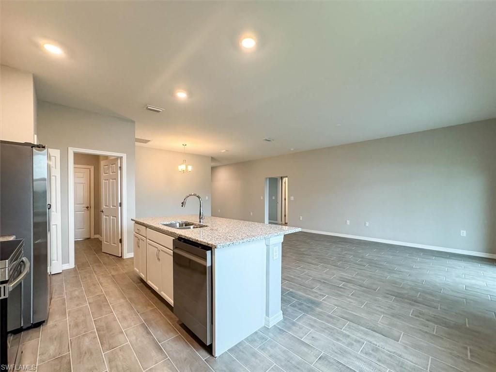 512 NW 25th Ave , Cape Coral, FL 33993 Photo