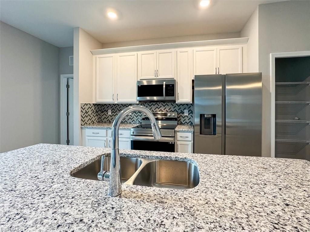 512 NW 25th Ave , Cape Coral, FL 33993 Photo