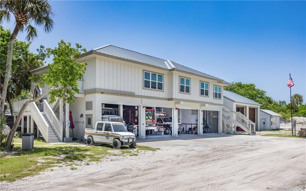 4520 Smugglers Dr, Captiva, FL 33924 Photo