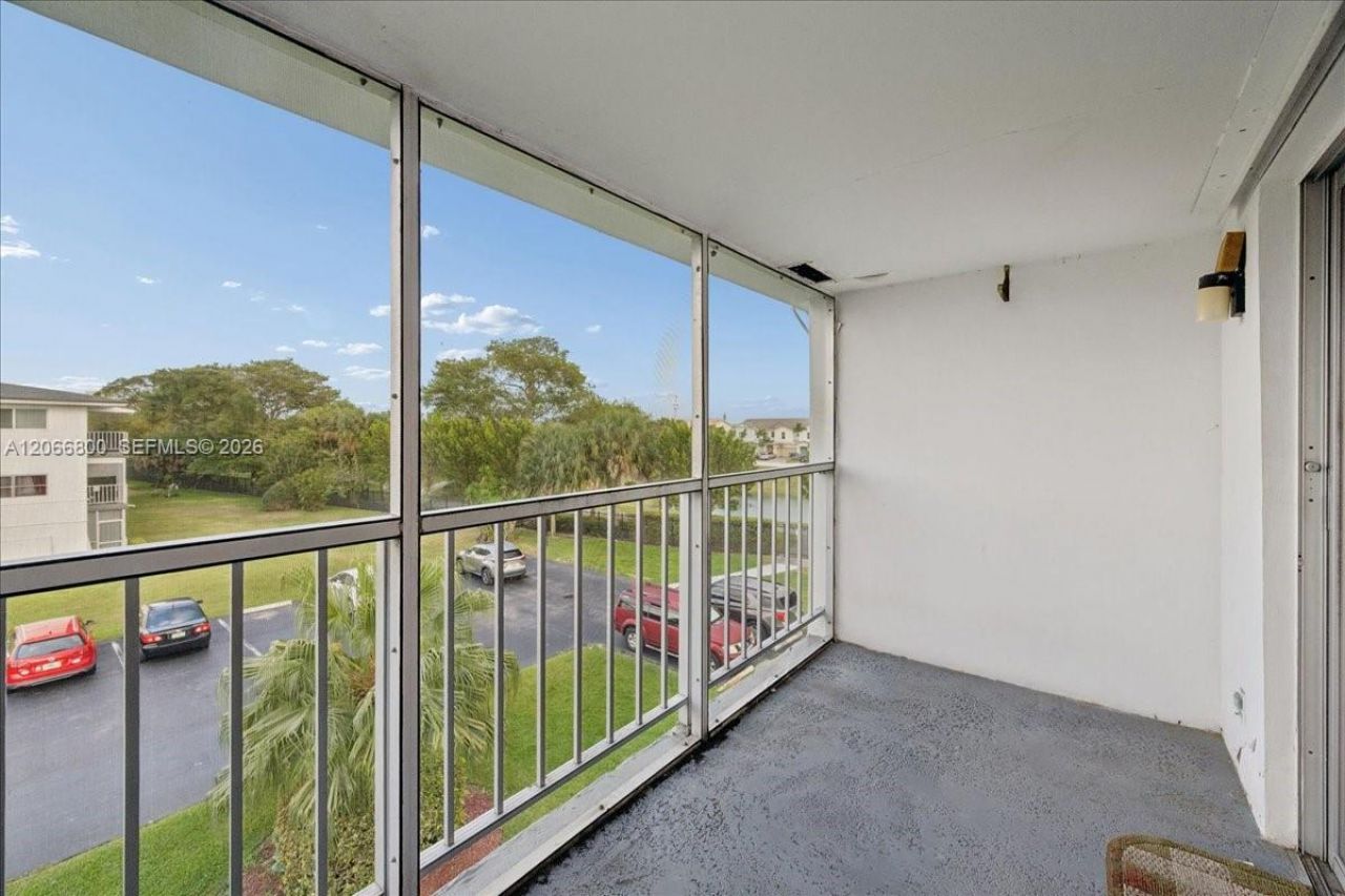 1200 Hillcrest Ct , Unit 315, Hollywood, FL 33021 Photo