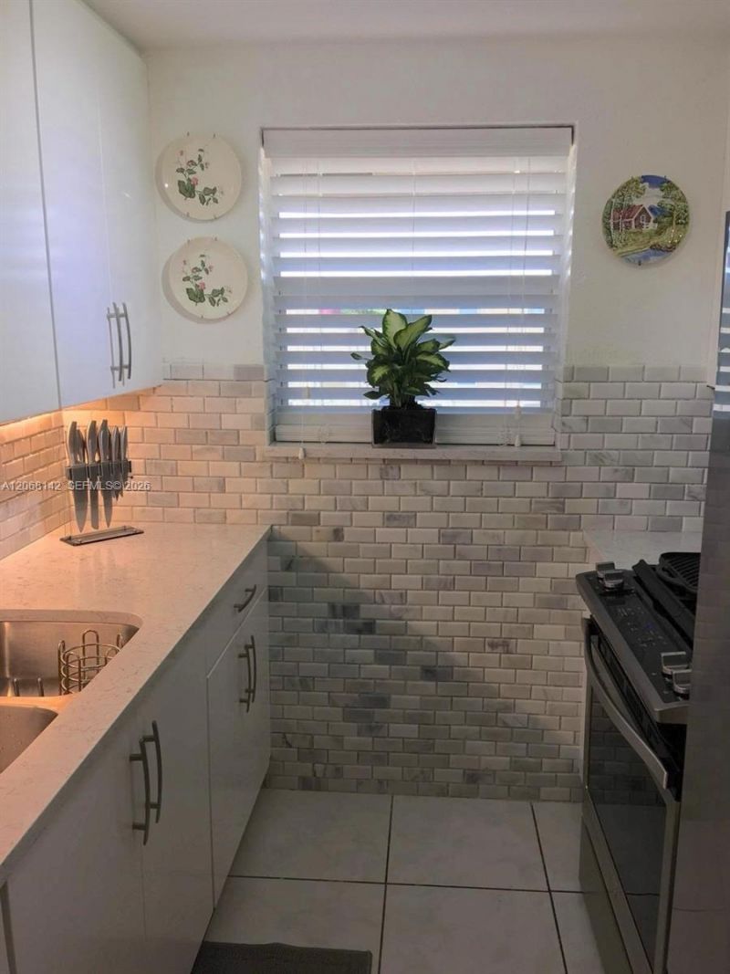 3905 SW 78th Ct , Unit 205, Miami, FL 33155 Photo