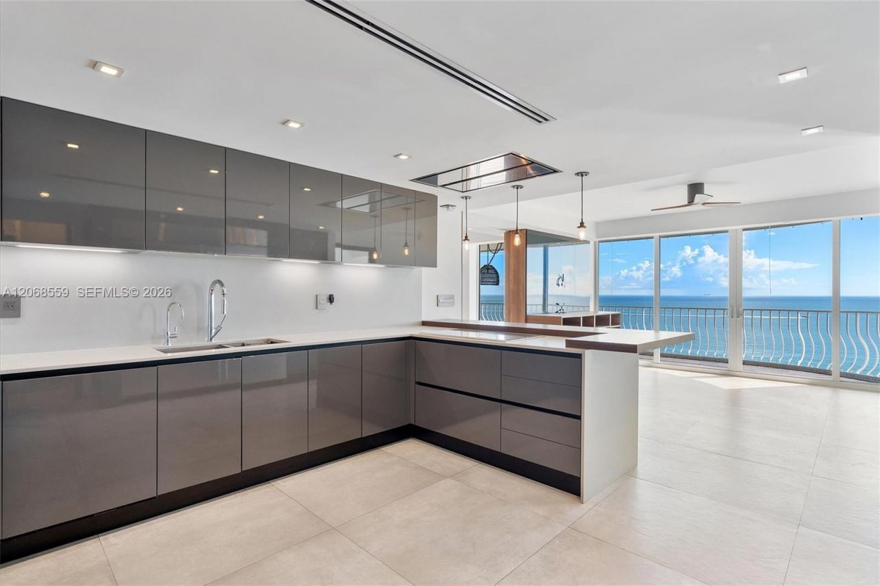 10155 Collins Ave, Unit 902, Bal Harbour, FL 33154 Photo