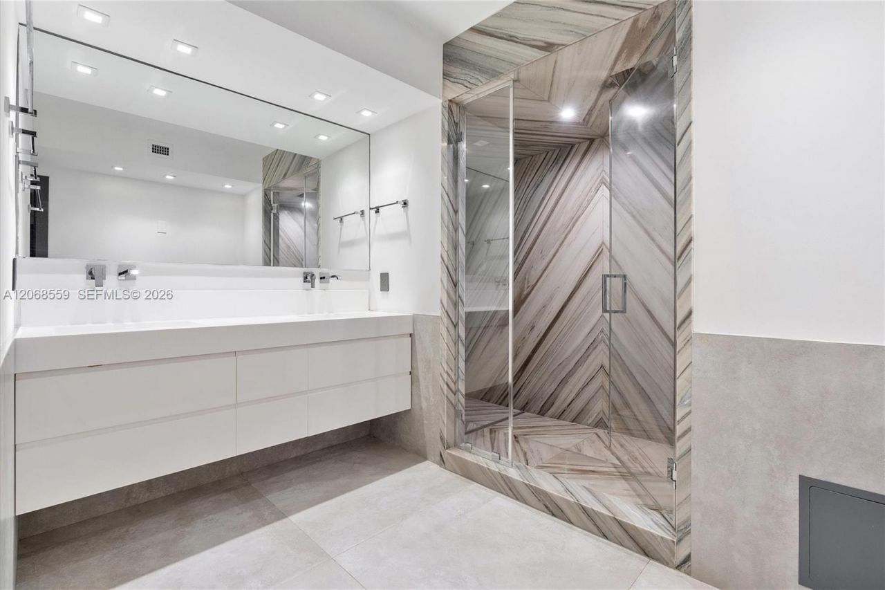 10155 Collins Ave, Unit 902, Bal Harbour, FL 33154 Photo