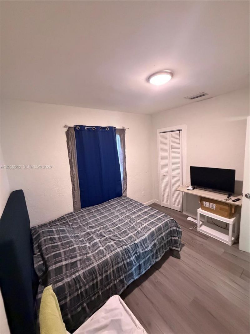 3311 NW 16th Ter , Miami, FL 33125 Photo
