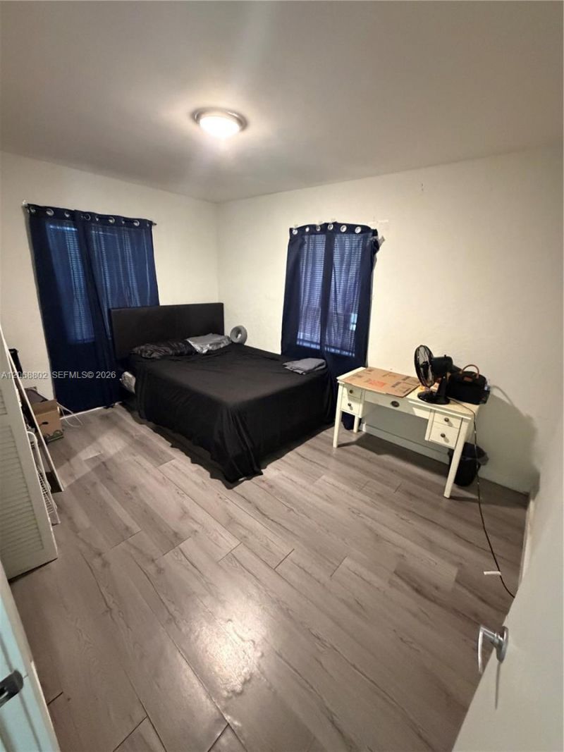 3311 NW 16th Ter , Miami, FL 33125 Photo