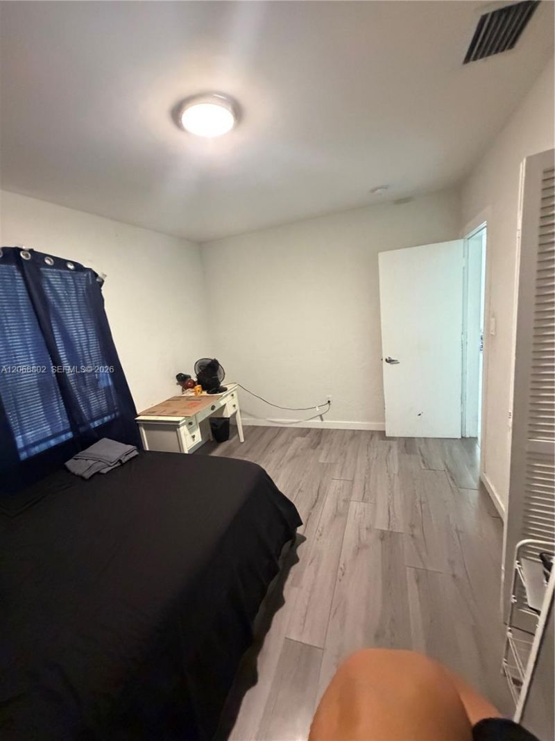 3311 NW 16th Ter , Miami, FL 33125 Photo