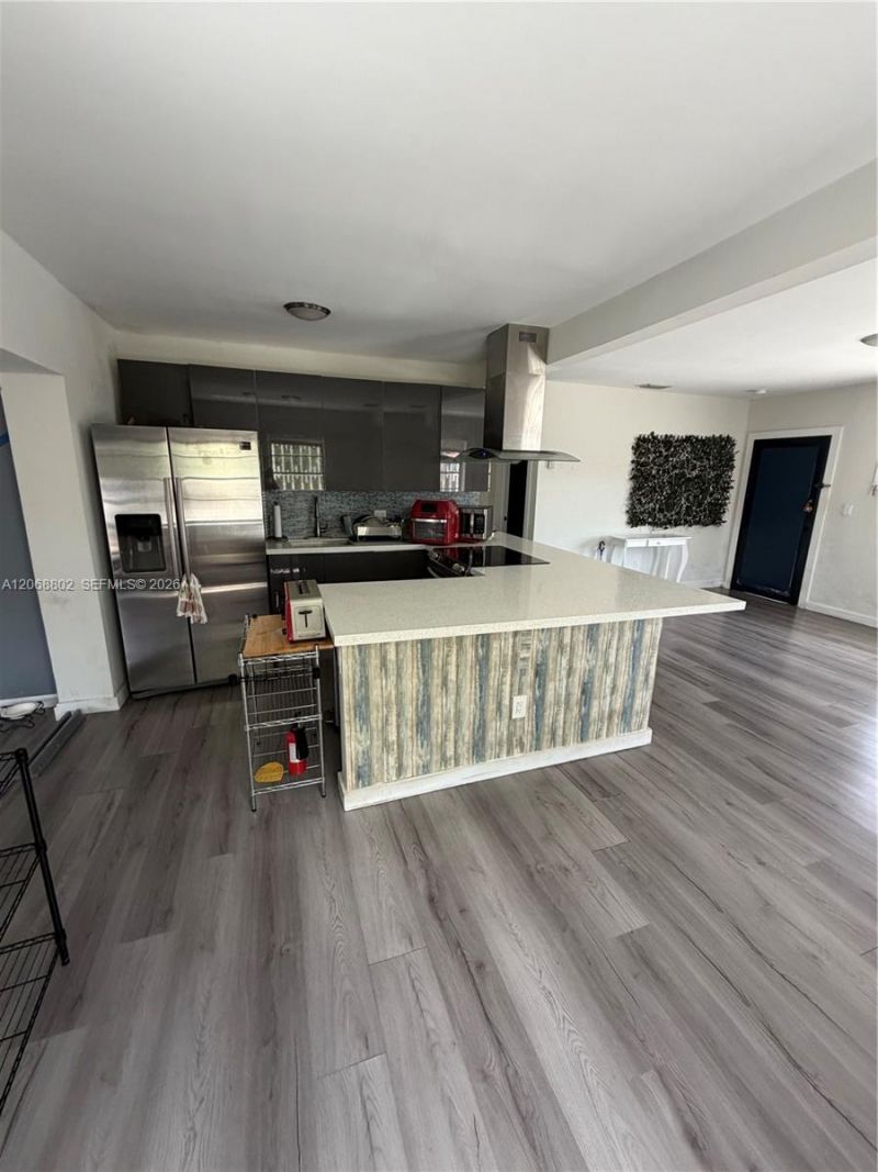 3311 NW 16th Ter , Miami, FL 33125 Photo