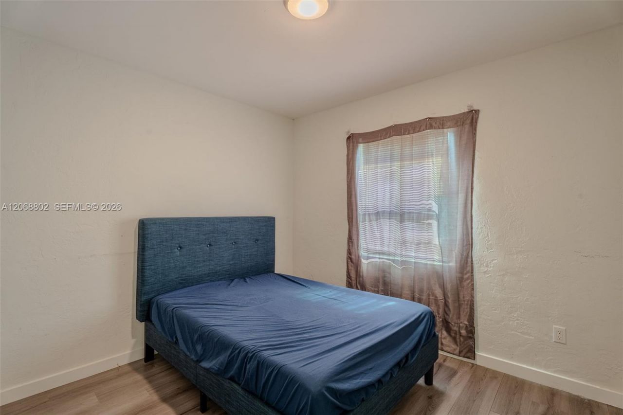 3311 NW 16th Ter, Miami, FL 33125 Photo