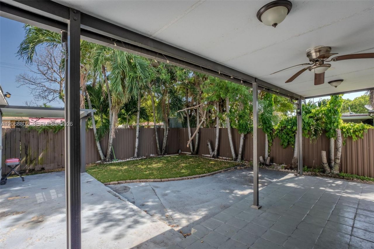 3311 NW 16th Ter, Miami, FL 33125 Photo