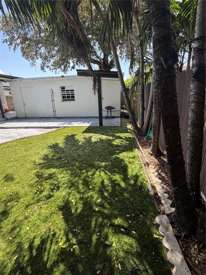 3311 NW 16th Ter , Miami, FL 33125 Photo