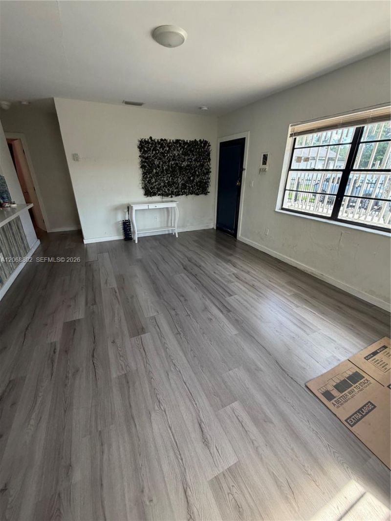 3311 NW 16th Ter , Miami, FL 33125 Photo
