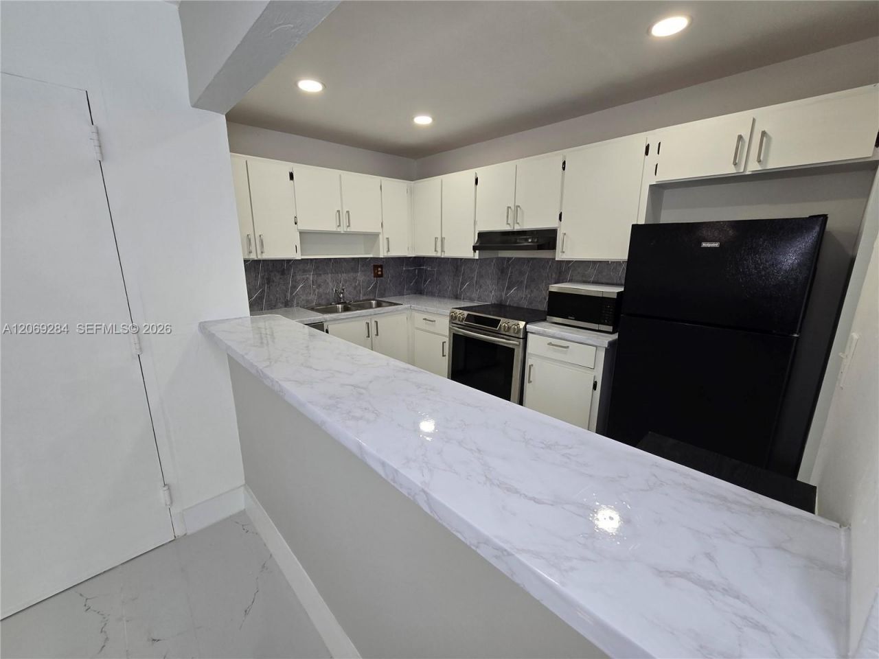 10375 N Kendall Dr, Unit J7, Miami, FL 33176 Photo