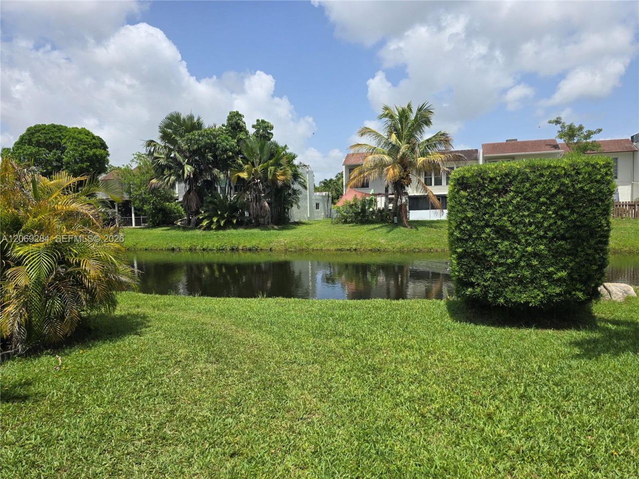10375 N Kendall Dr, Unit J7, Miami, FL 33176 Photo