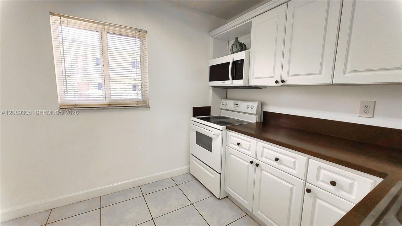 7910 Camino Real, Unit 314, Miami, FL 33143 Photo