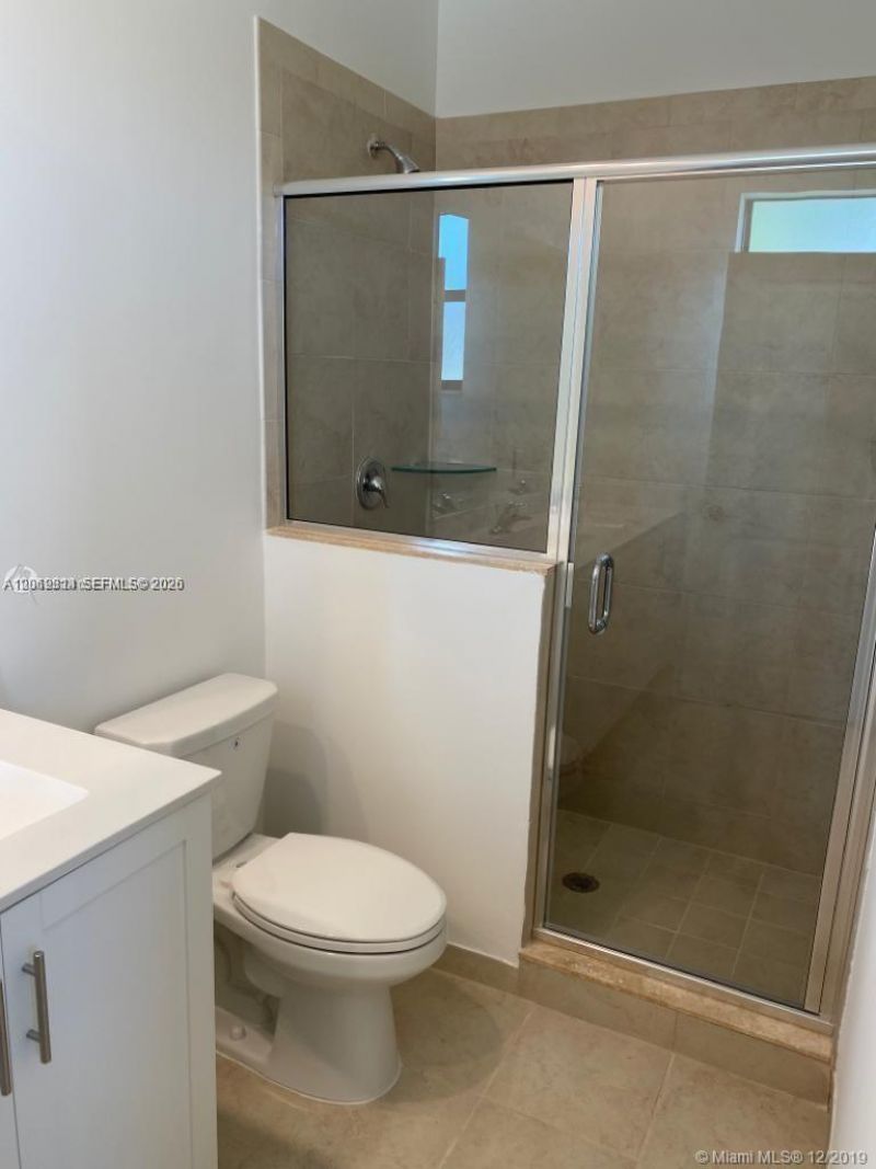 388 NE 208th Ter , Miami, FL 33179 Photo