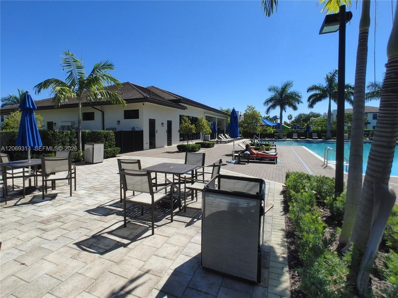 388 NE 208th Ter , Miami, FL 33179 Photo