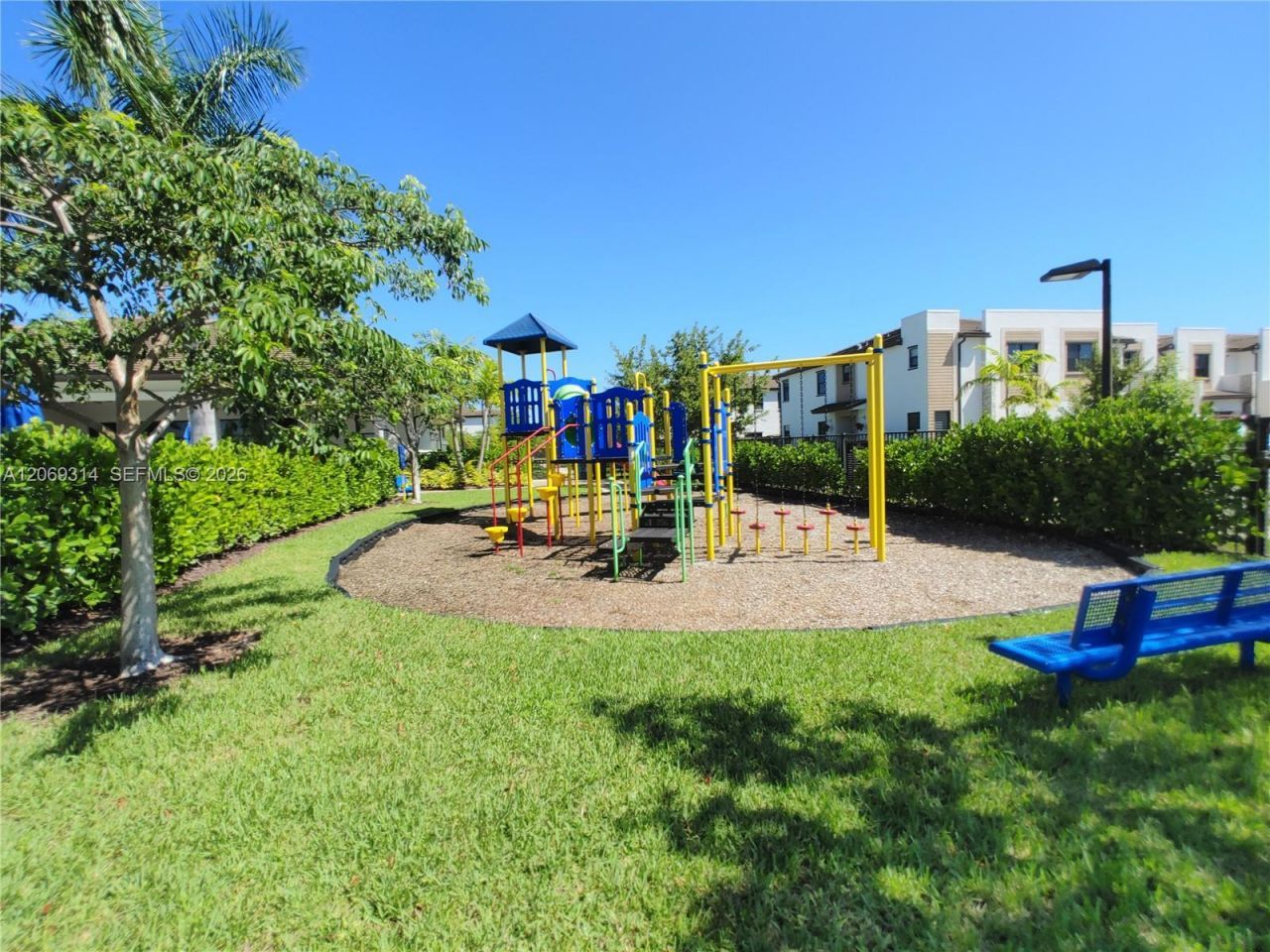 388 NE 208th Ter , Miami, FL 33179 Photo