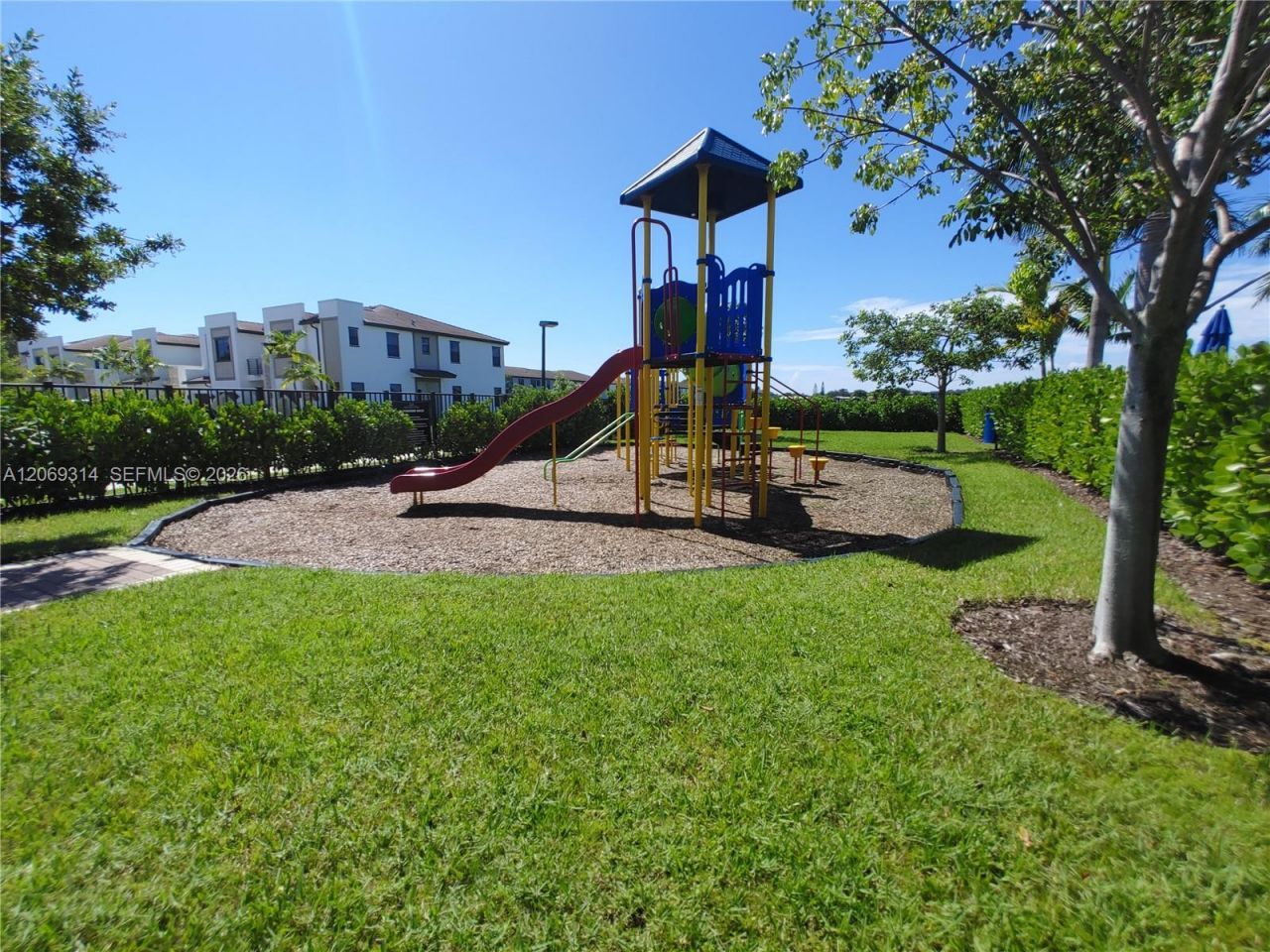 388 NE 208th Ter , Miami, FL 33179 Photo