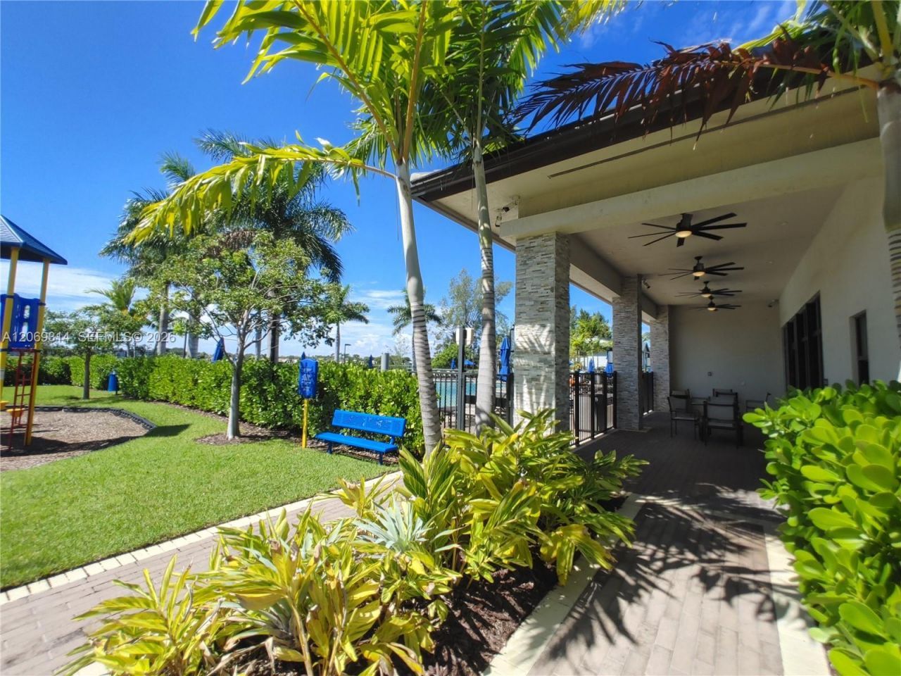 388 NE 208th Ter , Miami, FL 33179 Photo